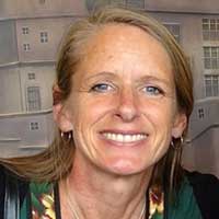 Dr. Suzanne Russ, Associate Professor